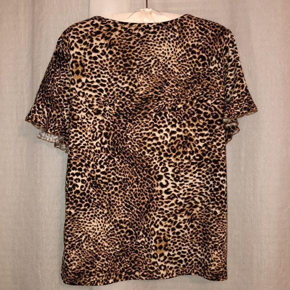 L Leopard Short Ruffle Sleeve Crewneck Top - Picture 3 of 8